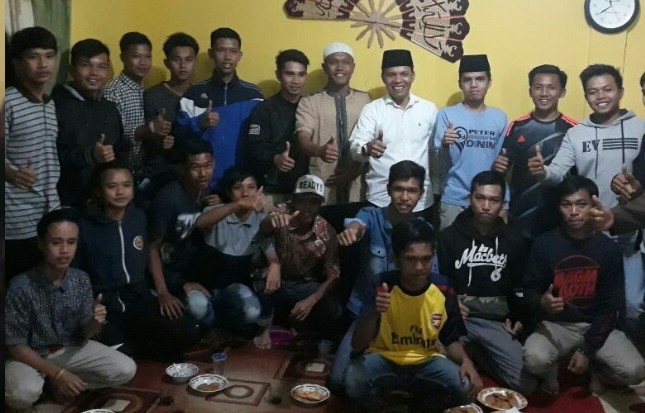 Zainal Abidin saat silaturahmi. 