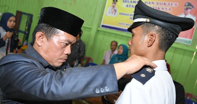 Bupati Merangin H Al Haris melantik Ahmad Tito menjadi Kepala Desa (Kades)