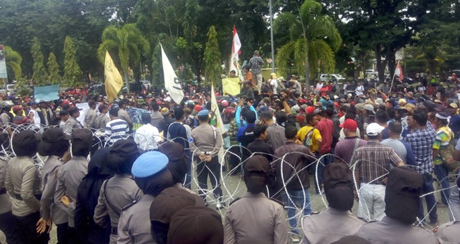  Tuntutan dari masa SPI untuk bebaskan Ketua SPI Merangin Ahmad Azhari