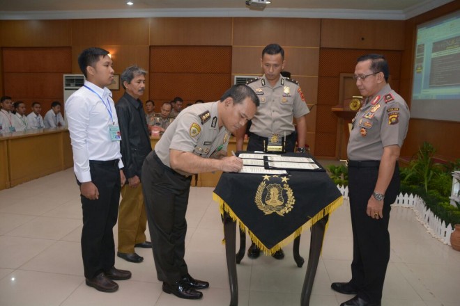 Kapolda Pimpin Penandatanganan Pakta Integritas Seleksi SIPSS TA 2018