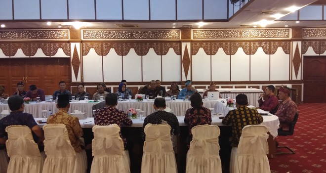Rapat kerja dengan seluruh Organisasi Perangkat Daerah (OPD) Pemerintah Provinsi Jambi.