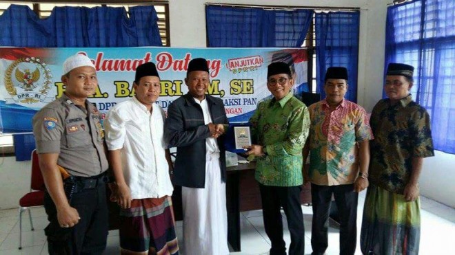 bersilaturahmi ke tengah masyarakat