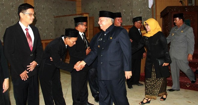 Bupati Tanjabbar Lantik 50 Pejabat Fungsional Kesehatan dan Penyuluh Pertanian.
