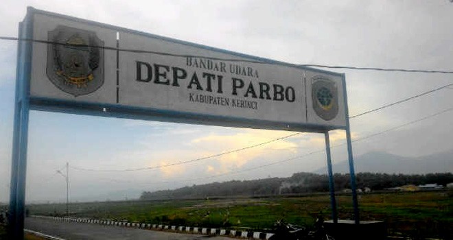 Bandara Depati Parbo.
