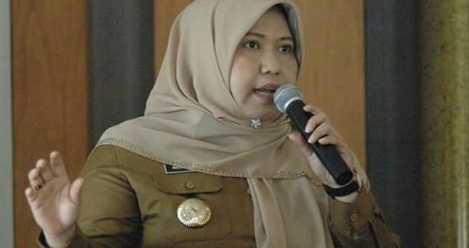Bupati Muarojambi, Hj Masnah Busro SE.