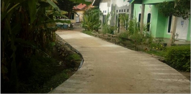 Salah satu penampakan ruas jalan di Kelurahan Eka Jaya.