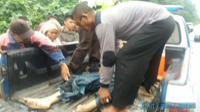 Lakalantas desa koto rayo