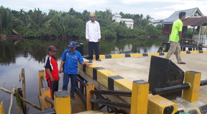 Bakri Utus Tim Rumah Aspirasi Tinjau Realisasi Pembangunan Dermaga di Mendahara.