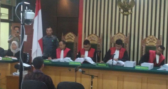  ketika Zola ditanyakan 