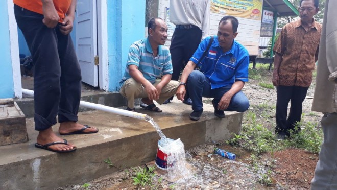 Warga Desa Pandan Sejahtera Sebut Air Pamsimas Seperti Air Kemasan.