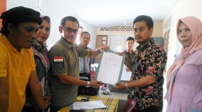  Tim advokasi Fasha-Maulana mendatangi Panwaslu Kota Jambi