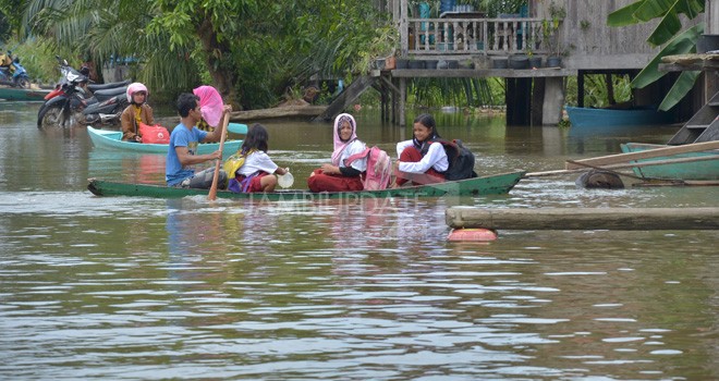 Kawasan Legok Kota Jambi beberapa waktu lalu menjadi langganan Banjir ketika debit sungai Batanghari meluap. Foto : M Ridwan / Jambi Ekspres