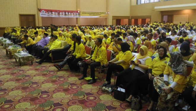 Dihadiri Ribuan Kader, Sy Fasha Buka Rakerda Golkar Kota Jambi.