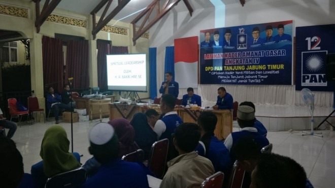 H Bakri saat menjadi narasumber kegiatan Latihan Kader Amanat Nasional (LKAD)