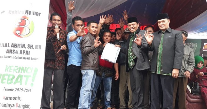 Pemuda 13 Desa Gunung Tujuh Tegaskan Siap Menangkan Zainal - Arsal.