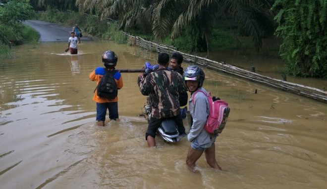 Banjir di Desa Lubuk sebontan. 