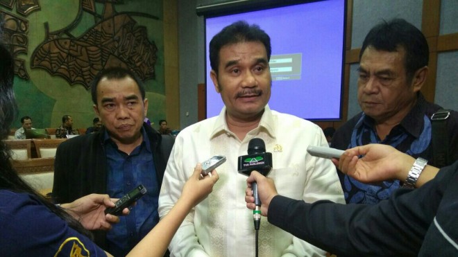 SAH Ketika menghadiri Pelantikan Wakil Pimpinan MPR (26/3) 