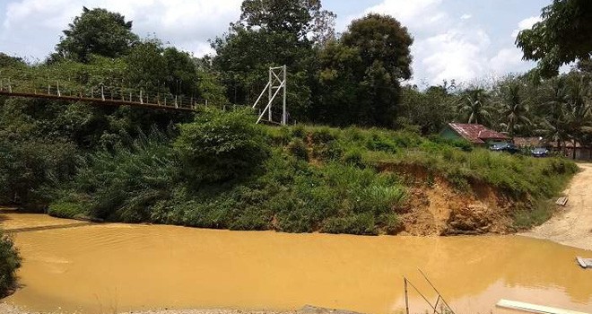Salah satu titik jembatan yang akan dibangun menuju pabrik Semen Sarolangun Satu di Bukit Bulan.