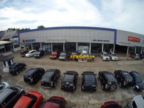 Anggota Indonesia Grand Vitara (id-GV) Chapter Jambi berkumpul di Suzuki Jaya Indah Motor dalam suatu kegiatan beberapa waktu lalu.
