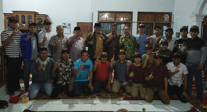 Pasangan calon nomor urut 1 Monadi-Edison (Modis), Rabu (04/04) malam melakukan pelantikan tim pemenangan Modis di Jambi. 