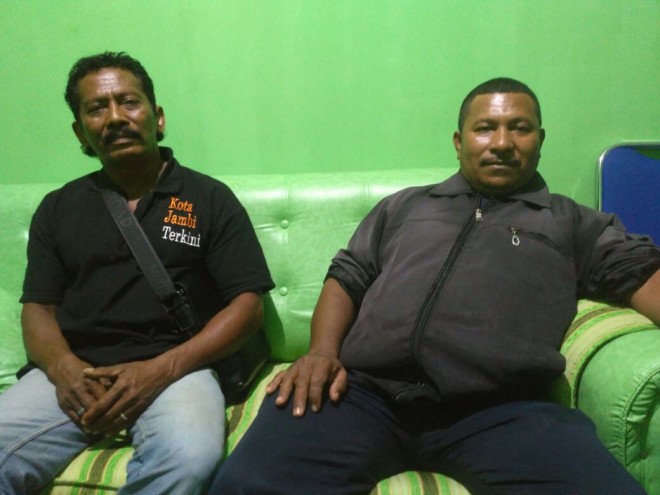 Foto dua perwakilan warga Flores NTT saat berada di Posko Center Fasha-Maulana.