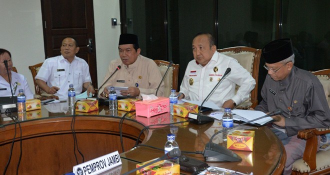 Rapat Koordinasi (Rakor) Pengendalian Kebakaran Hutan dan Lahan Tahun 2018, bertempat di Ruang Utama Kantor Gubernur Jambi, Kamis (19/4).