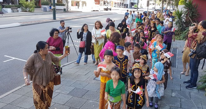 Parade masyarakat Indonesia di jalanan Kota Perth dalam rangka menyambut Hari Kartini 21 April lalu.