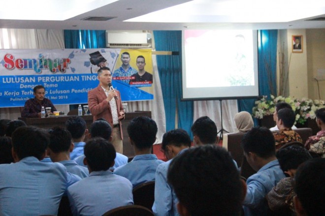 Sy Fasha saat Berbagi Kiat Menjadi Enterpreneur.