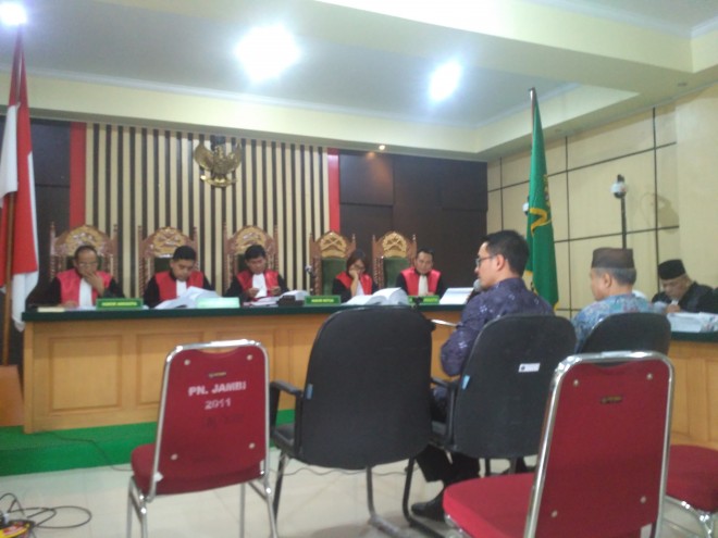 Sidang Kasus Uang Ketok Palu di PN Tipikor Jambi, Rabu (9/5).