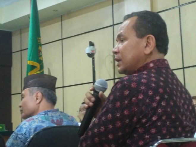 Kusnindar saat memberi kesaksian dalam sidang kasus OTT di PN Tipikor Jambi (9/5)