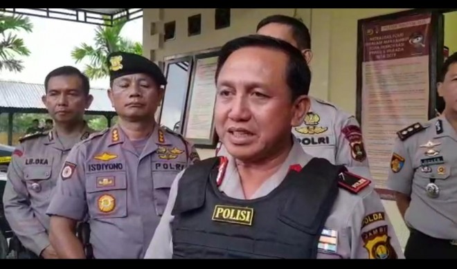 Kapolda saat memberikan keterangan pers.