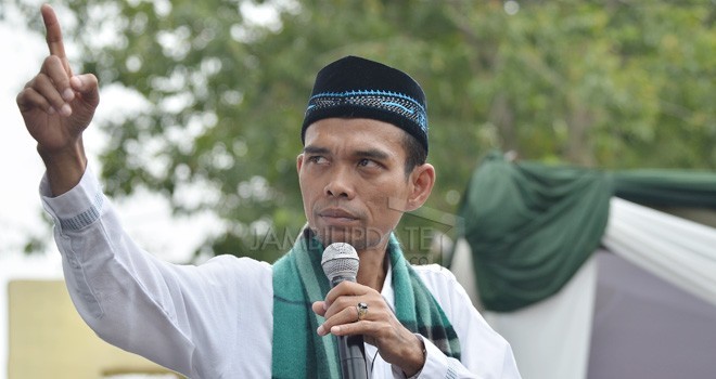 Ustadz Abdul Somad (UAS)