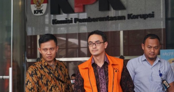 Gubernur Nonaktif Provinsi Jambi Zumi Zola.