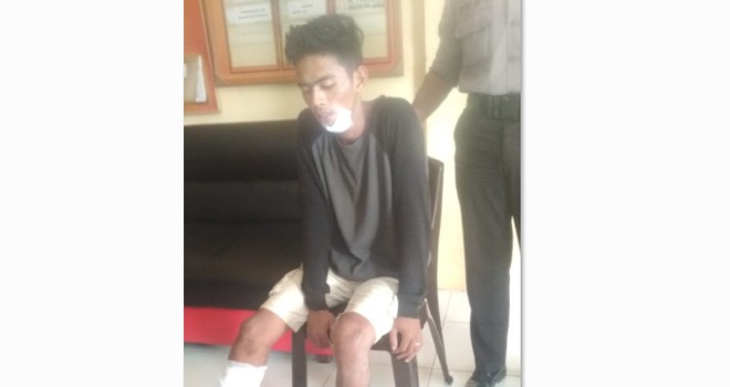 Rahmadani alias Doraemon, saat diamankan di Mapolsek Pasar Jambi, beberapa waktu lalu.