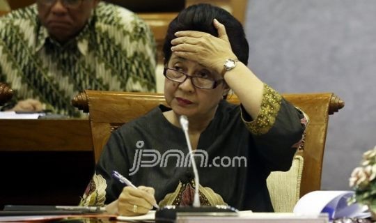 Menkes Nila Moeloek. Foto: dok.JPNN.com