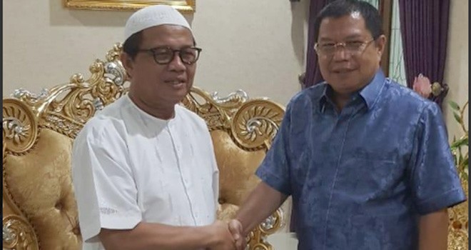 Ketua Umum Himpunan Keluarga Kerinci (HKK), Ramli Taha SH. MA mengunjungi kediaman rumah dinas Pelaksana Tugas (Plt) Gubernur Jambi. H. Fachrori Umar, Jumat (27/7) malam.      