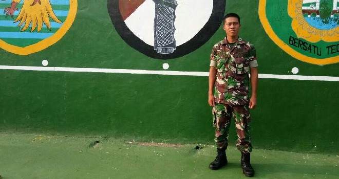 Prajurit Dua Budi, warga Suku Anak Dalam yang kini menjadi anggota TNI AD. Foto : tempo.co