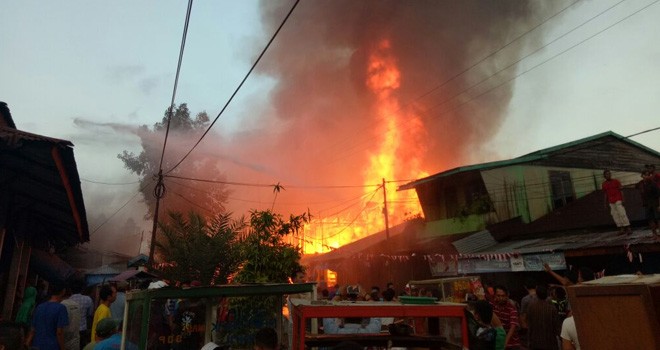 Kebakaran di kawasan Parit III Rt 2 Kelurahan Tungkal II, Kecamatan Tungkal Ilir.