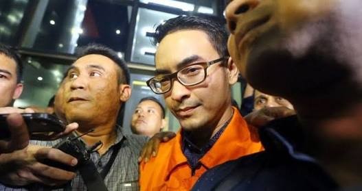 Gubernur Jambi (nonaktif) Zumi Zola Zulkifli saat diperiksa KPK beberapa waktu lalu. Foto : Ismail Pohon / INDOPOS