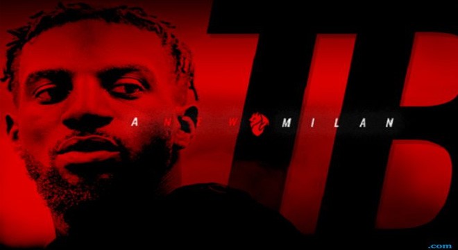 TiemouÃ© Bakayoko resmi berkostum Milan dengan status pinjaman satu musim dari Chelsea. (acmilan.com)