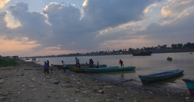 Debit Sungai Batanghari di Bawah Normal.
