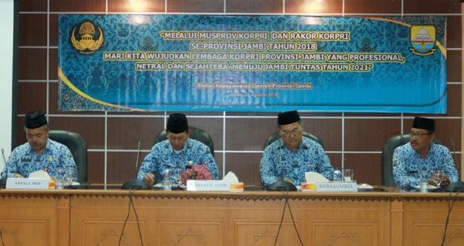 Pembukaan Musyawarah dan Rapat Koordinasi KORPRI se Provinsi Jambi tahun 2018 bertempat di ruang Mayang Mangurai Bapedda Provinsi Jambi, Senin (27/8).