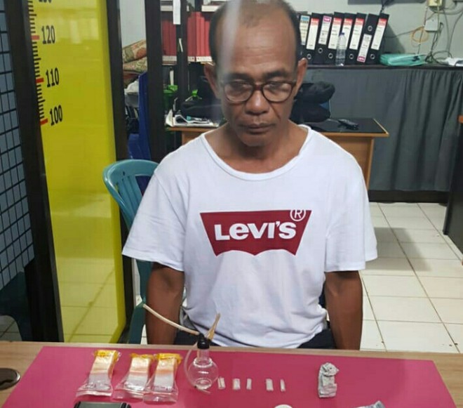 Pelaku beserta barang bukti yang berhasil di amankan