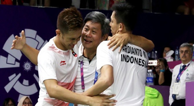 Fajar Alfian (kiri) Herry IP (tengah) dan Muhammad Rian Ardianto. Foto:Badminton Indonesia 