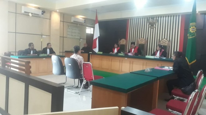 Putusan sela sidang kasus dugaan korupsi pembangunan embung di Sungai Abang, Kabupaten Tebo dengan terdakwa Ir Sarjono.