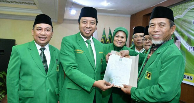 Wakil Bupati Merangin, Mashuri menerima dukungan dari Ketua Umum PPP Romahurmuzy. Usai ditetapkan, pelantikan Haris-Mashuri dilakukan lebih awal.