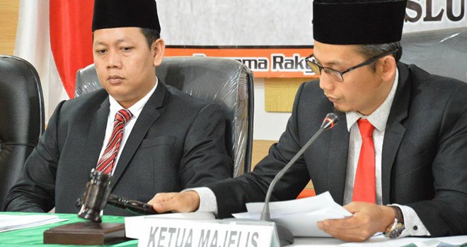 Ketua Majlis segketa proses Pemilu, Asnawi memimpin sidang putusan  sidang ajudikasi Ajudiksi yang diajukan termohon PAN dan PBB.