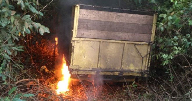 Truk Batubara yang Seruduk Rumah Warga di Batanghari. Foto : Ist