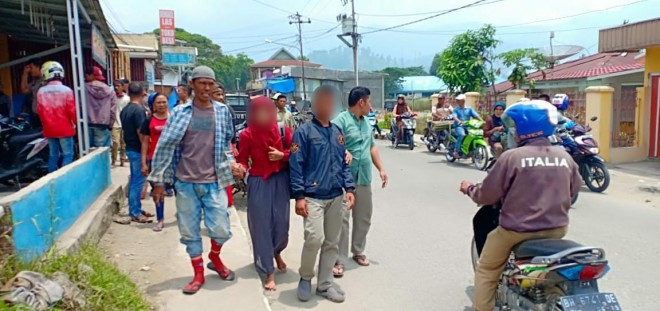 Mahasiswi Asal Sungai Penuh Asik Mesum Diruang saat diamankan Polisi.