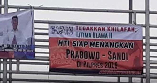 Spanduk HTI siap menangkan Prabowo.